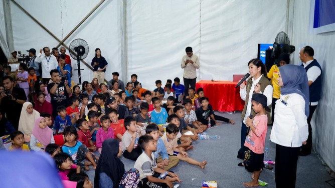 Kemkomdigi Dirikan Posko Dukungan Psikososial untuk Anak Terdampak Banjir Sumatra