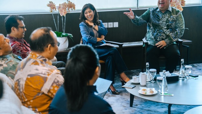 Microsoft Gelontorkan Rp27 Triliun, Indonesia Jadi Poros AI Asia Tenggara