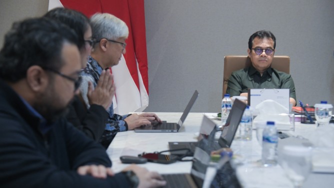 Wamenkomdigi Nezar Patria: AI Kesehatan Butuh Regulasi dan Uji Etik Sebelum Digunakan Massal