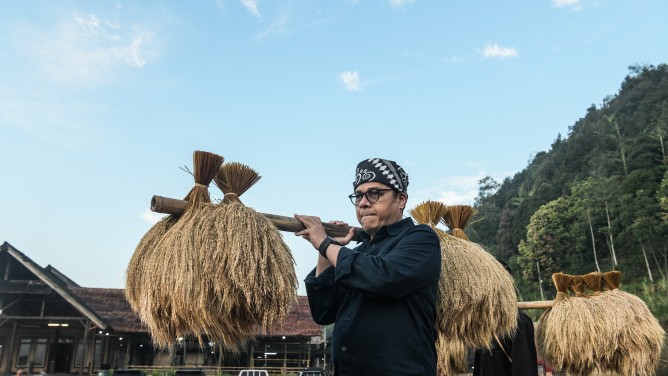 Sambung Adat dan Asa Lewat Internet, Komdigi Siapkan Literasi Digital di Kasepuhan Gelar Alam
