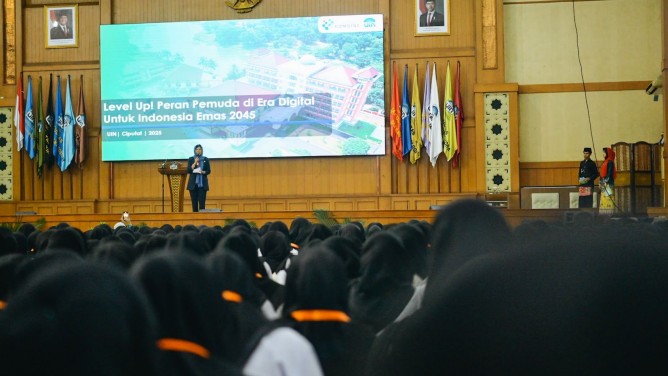 Meutya Hafid Ajak Mahasiswa Gabung AI Talent Factory