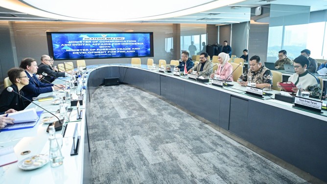 Meutya Hafid Bahas Potensi Kerja Sama Pusat Data dan Infrastruktur Komputasi dengan Finlandia