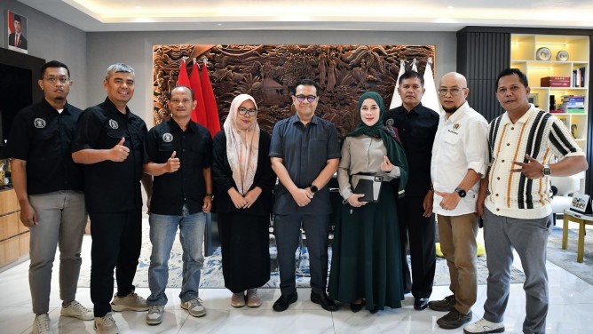 Kemkomdigi Jalin Kolaborasi dengan Jurnalis Perkuat Literasi AI dan Keamanan Digital