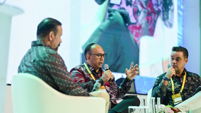 Pemerintah Siapkan Peta Jalan Pemerataan Pusat Data AI hingga Indonesia Timur
