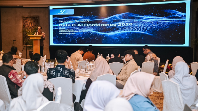 Lindungi Publik dari Risiko AI, Nezar Patria Tekankan Standar Kualitas dan Keamanan Data Nasional