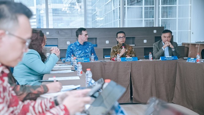 Data Indonesia Latih AI Global, Pemerintah Siapkan Aturan Lindungi Hak dan Nilai Ekonomi