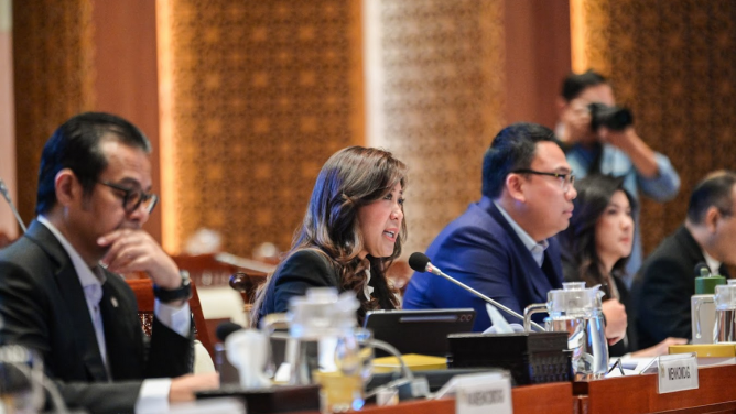 Kemkomdigi Desak Platform Global Buka Kapasitas Pengawasan Konten di Indonesia