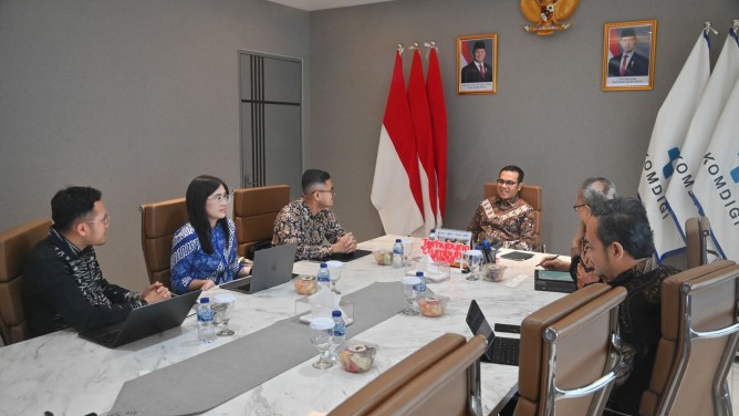 Kemkomdigi Percepat Penutupan Blank Spot dengan Teknologi Satelit dan Fiber