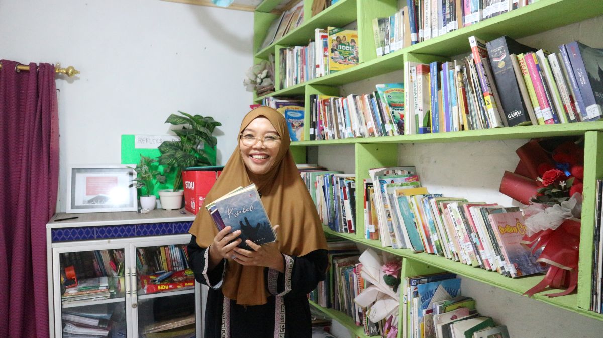 Nirma Herlina, pendiri sekaligus pengelola Rumah Baca Nina