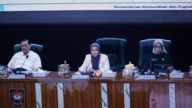 Meutya Hafid: Kualitas Data dan Edukasi Publik Jadi Fondasi Digitalisasi Bansos