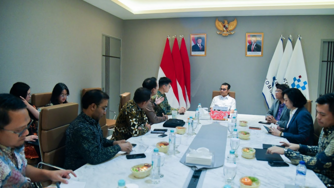Angka Kerugian Scam di Indonesia Capai Rp7,5 Triliun, Wamen Nezar Dorong Pelindungan Konsumen Digital