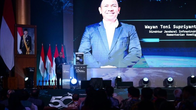 Wujudkan Kedaulatan Digital dari Ruang Angkasa, Kemkomdigi Ajak Inovator Muda Bangun Satelit Indonesia