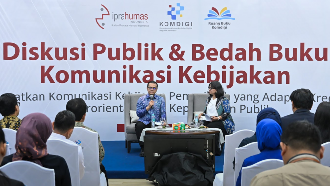 Bangun Kepercayaan Publik, Wamen Nezar Patria: Humas Pemerintah Perlu Kuasai Algoritma Medsos