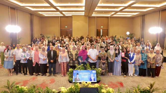 Jadi Penggerak Ekonomi Kerakyatan, Kemkomdigi Tingkatkan Kapasitas Perempuan Pelaku UMKM