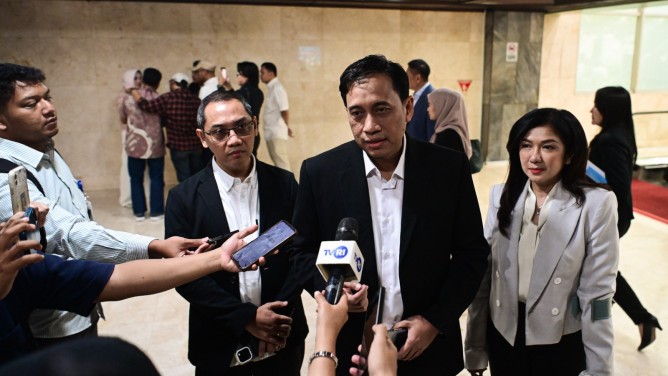 Komdigi Tegaskan Tak Minta Takedown Video Kasus Pejompongan