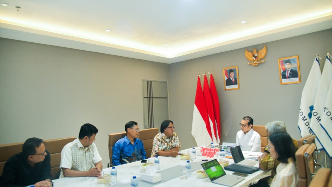 Wamen Nezar: Film Bisa Buka Mata Publik soal Bahaya Judol dan Pinjol Ilegal