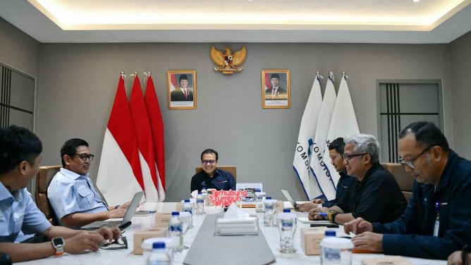 Wamen Nezar Patria: Konektivitas Digital Buka Pasar Koperasi Desa Merah Putih